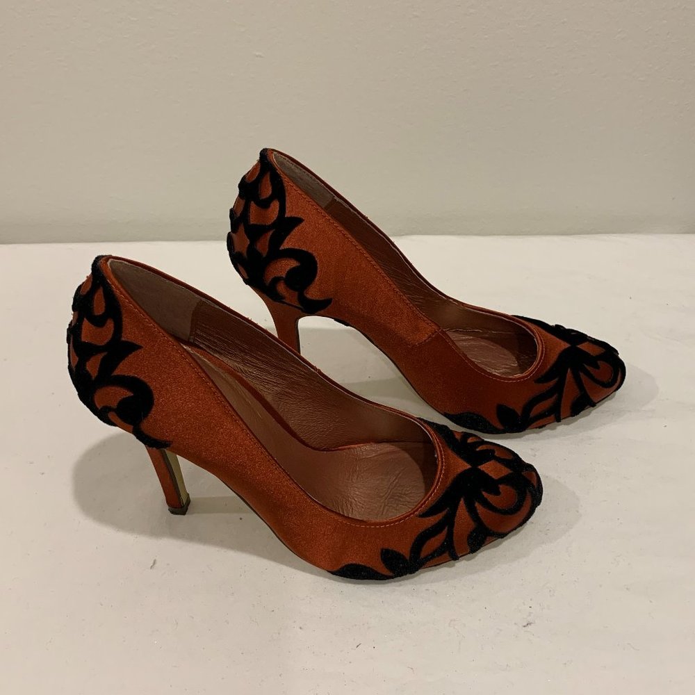 Menbur (Rusty Orange) Size 36